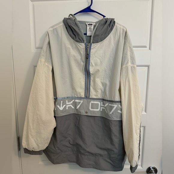Star Wars Off-White and Grey Half Zip Reflective Windbreaker Jacket - Picture 4 of 5